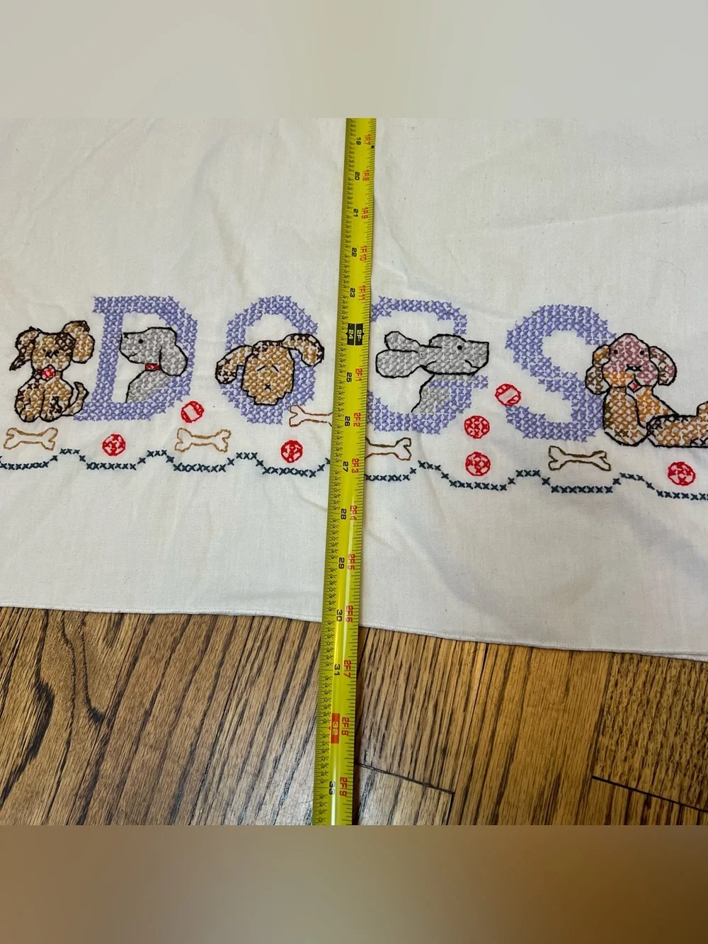 Vintage Set 4 Embroidered Crochet Pillowcases Dogs Bears Cottage Farmhouse Linen
